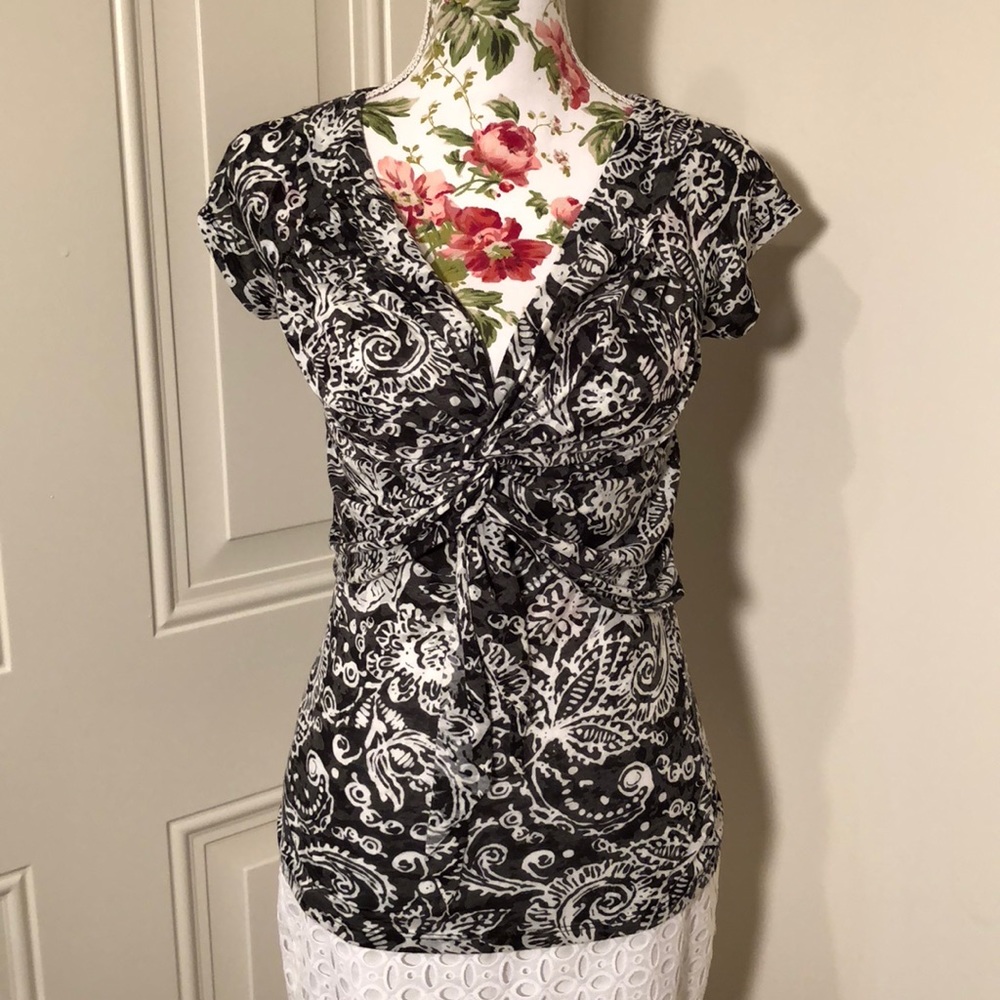 INC International Concepts Black and White Top